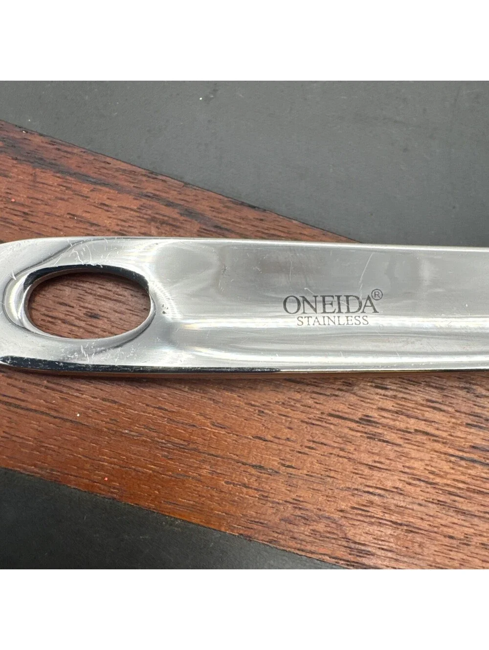 Oneida Stainless Steel Slotted Pie/Cake Server Holiday Entertaining Wedding EUC